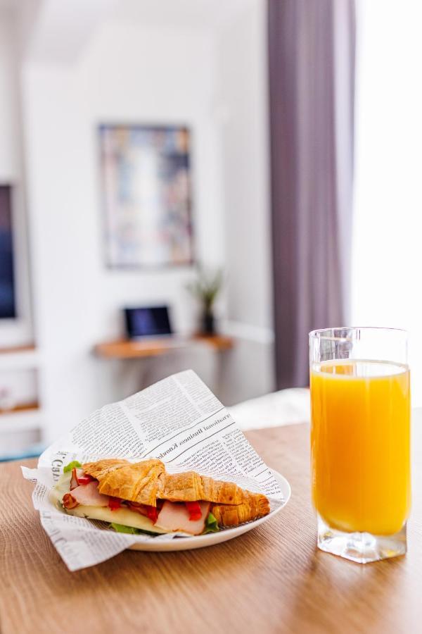 Touchdown Apartment Near Bucharest Airport Otopeni Zewnętrze zdjęcie